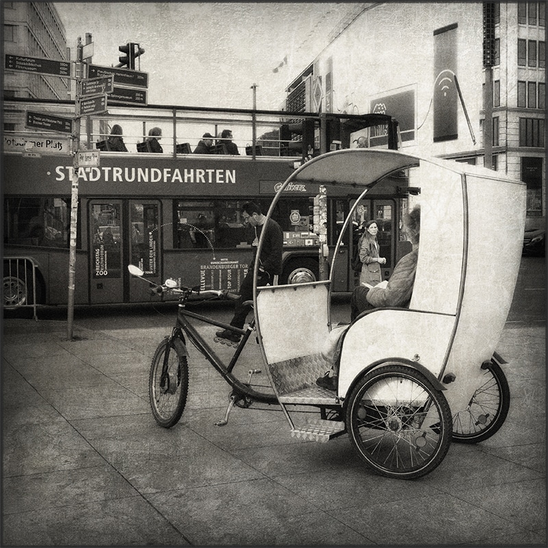 Photographer Tracy Ponich: Modes of Transport, Berlin